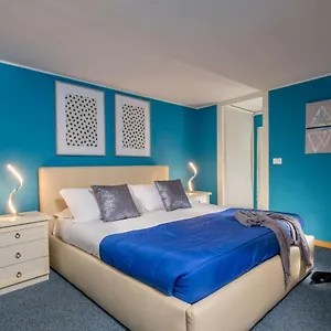 https://pantheon-blue-petite-maison.it-romehotels.com